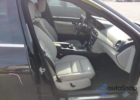 2013 Mercedes-Benz C 300 Sport 4Matic from USA, damaged, VIN WDDGF8AB6DR264682